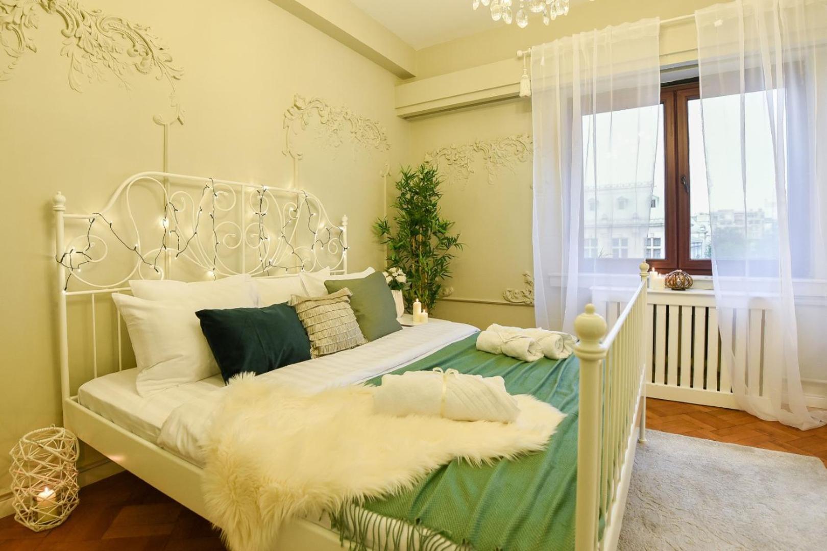 Cozy Studio Overlooking The Old Town Bukarest Kültér fotó